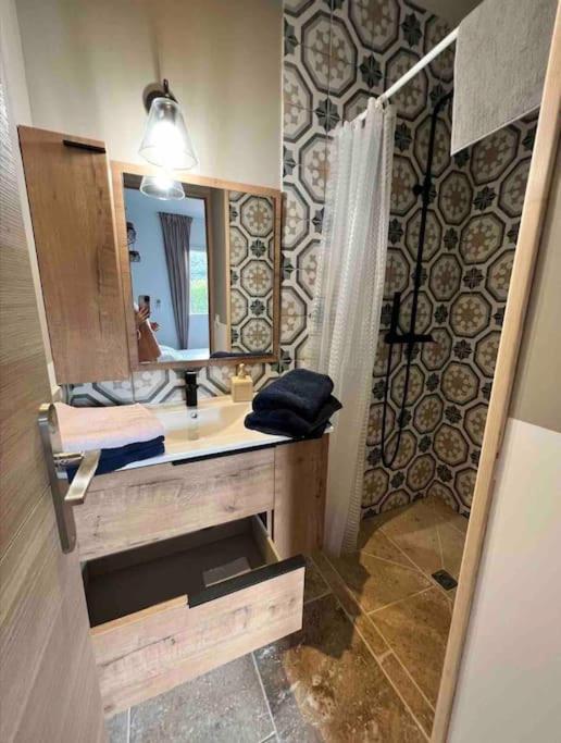 Loft Pied De Coline Au Calme Daire Ginasservis Dış mekan fotoğraf