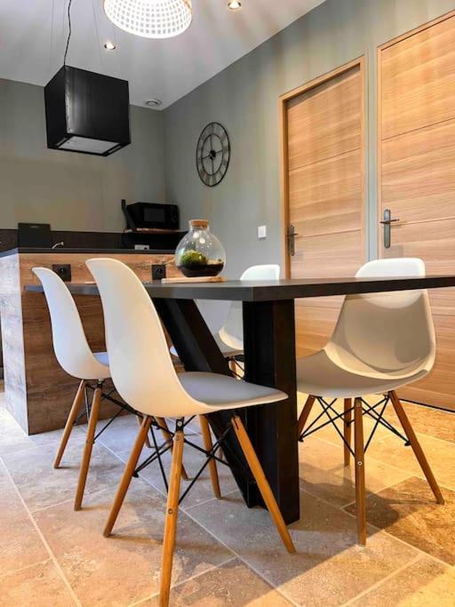 Loft Pied De Coline Au Calme Daire Ginasservis Dış mekan fotoğraf